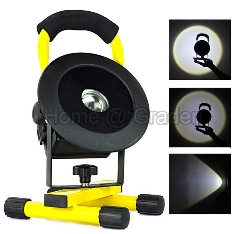 REFLECTOR LED PORTATIL 30W IP-65 C/BATERIA RECARGABLE (OUTLET S/GARANTIA)