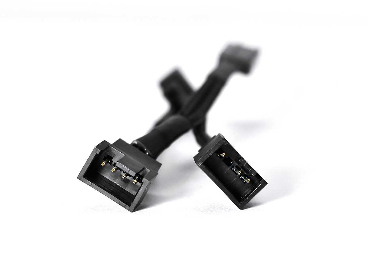 CABLE POWER DIVISOR PWM PARA 3 COOLER DE 3 Y 4PINES NISUTA NSCAPWM3