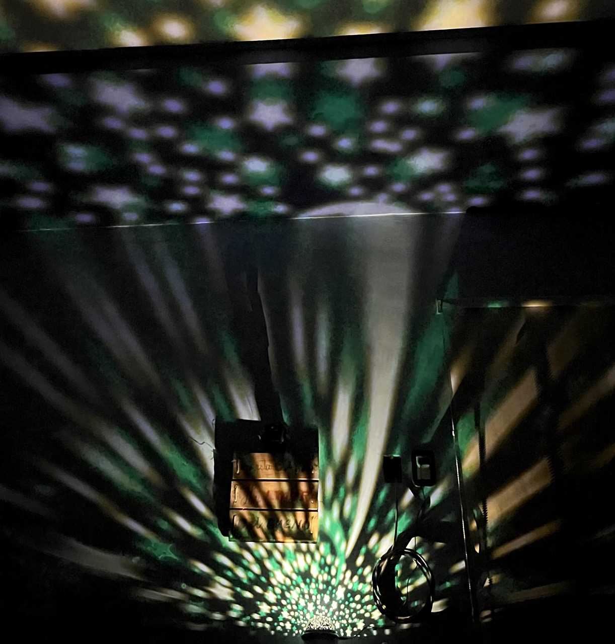 LAMPARA VELADOR LED DINAX SUEÑOS CHICA (CON LUZ COLRES)