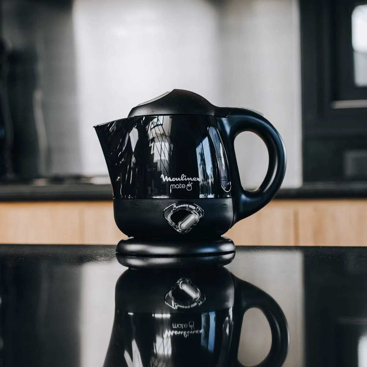 PAVA ELECTRICA MOULINEX 1L C/CORTE AUT. NEGRO BY3975AR