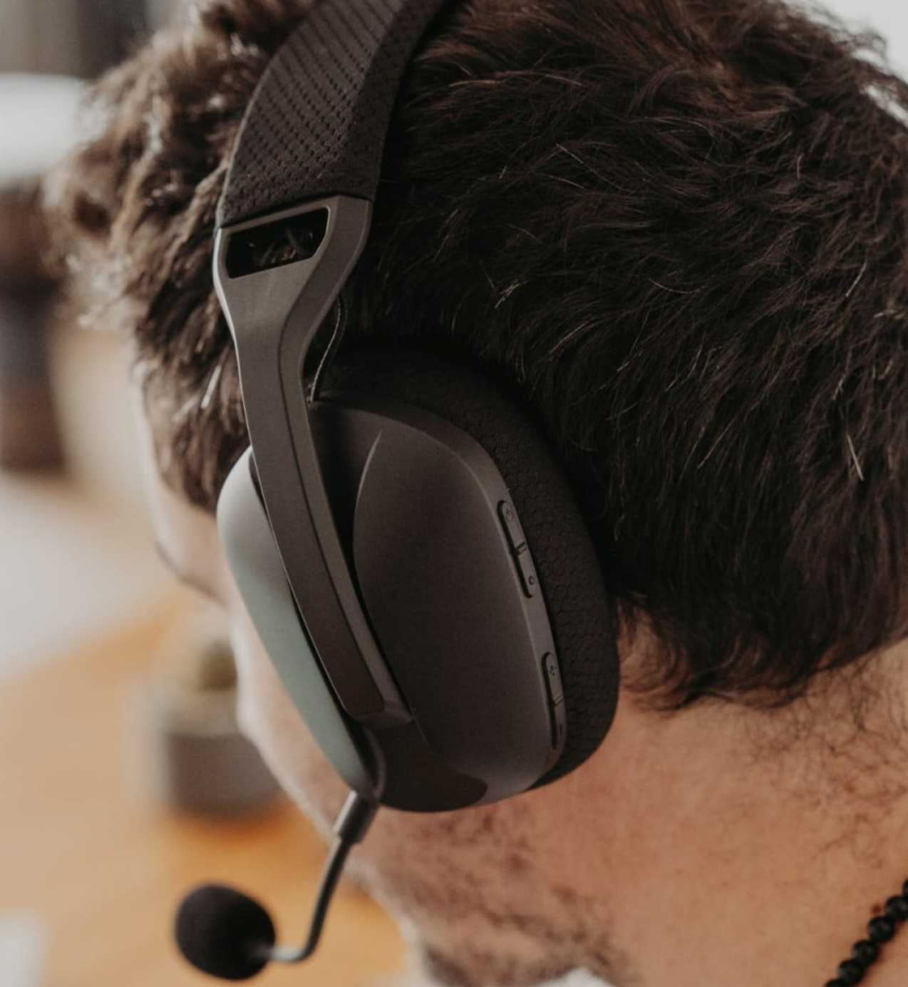 AURICULAR BT NETMAK VINCHA GAMER NM-N35 NEGRO (WIFI/BT/PLUG)